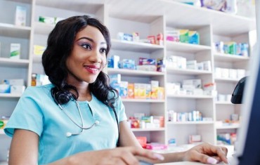 Navigating Regulatory Challenges: DigiPharmacy's Compliance Support for Franchisees