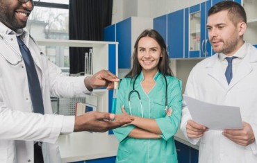 The Benefits of Connecting with Other Pharmacy Professionals